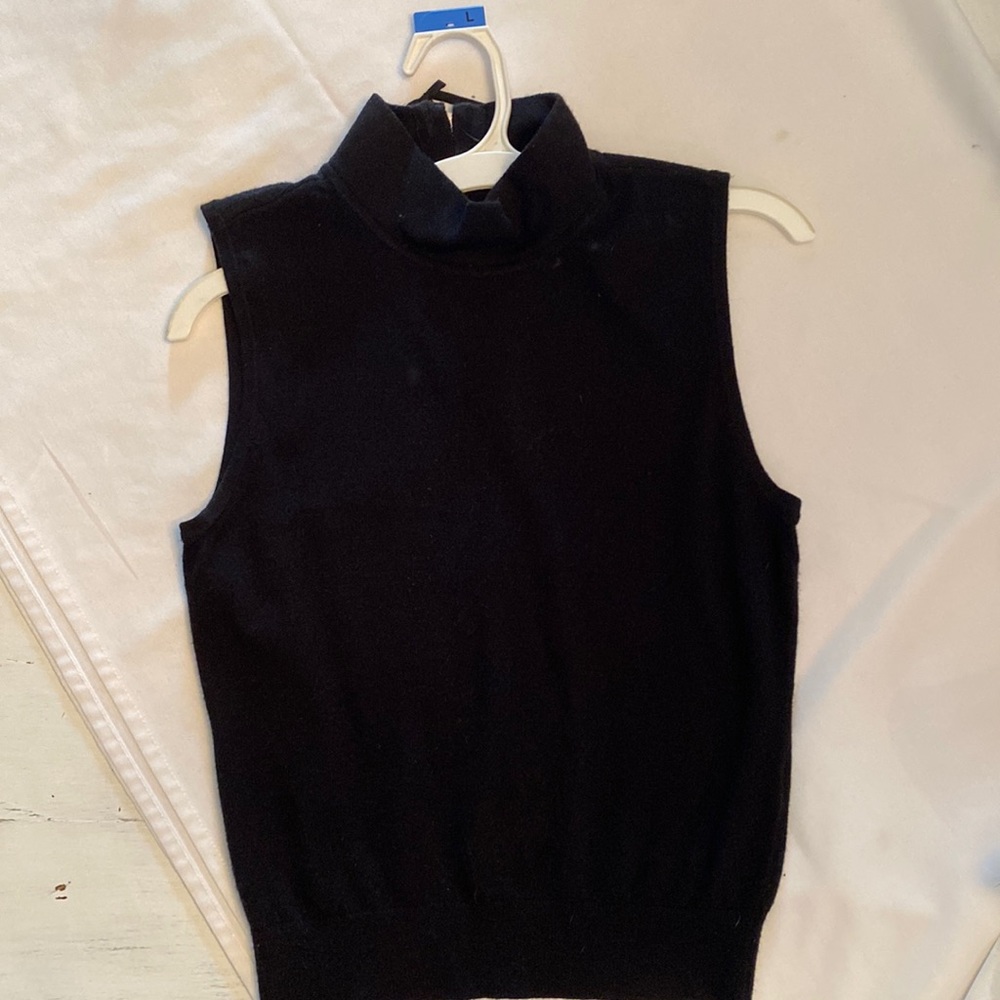 Black cropped sweater